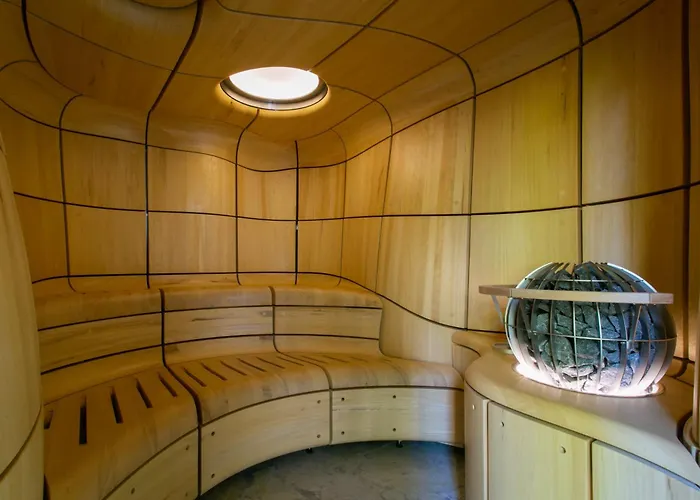 The At Broughton Sanctuary بيت للعطل *